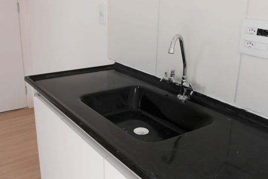 Cozinha de apartamento para alugar com 2 quartos, 35m² em Usina Piratininga, São Paulo