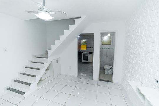 Casa para alugar com 2 quartos, 72m² em Campo Grande, Rio de Janeiro