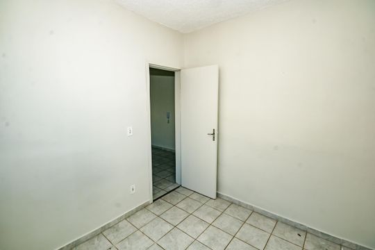 Quarto 1 de apartamento para alugar com 1 quarto, 45m² em São João de Deus (justinópolis), Ribeirão das Neves