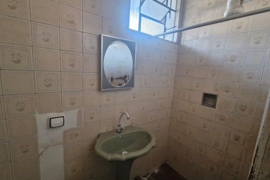 Banheiro de apartamento para alugar com 1 quarto, 47m² em Abolição, Rio de Janeiro