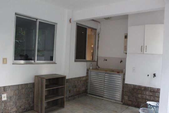 Casa de Condomínio para alugar com 3 quartos, 100m² em Taquara, Rio de Janeiro