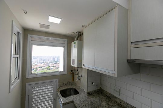 COZINHA + ÁREA DE SERVIÇO de apartamento para alugar com 2 quartos, 60m² em Ponte Preta, Campinas