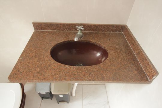 Banheiro de casa para alugar com 4 quartos, 220m² em Boqueirão, Santos
