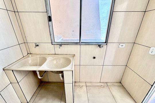 Área de Serviço de casa para alugar com 2 quartos, 70m² em Parque Guaianazes, São Paulo