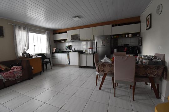 Cozinha de casa para alugar com 3 quartos, 100m² em Pinheirinho, Curitiba