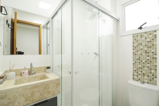 Banheiro de apartamento para alugar com 1 quarto, 33m² em Tucuruvi, São Paulo