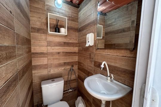 Casa à venda com 2 quartos, 180m² em Nacional, Contagem