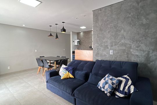 Casa à venda com 2 quartos, 180m² em Nacional, Contagem