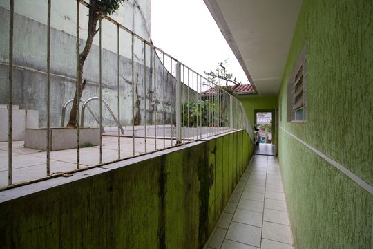 Quintal de casa à venda com 3 quartos, 360m² em Barreirinha, Curitiba