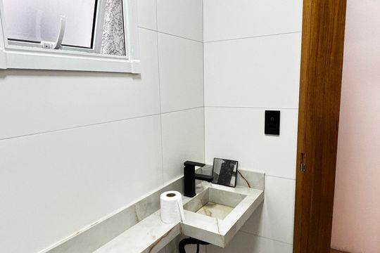 Banheiro Social de apartamento à venda com 2 quartos, 100m² em Vila Leopoldina, Santo André
