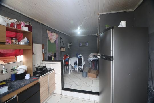 Casa à venda com 4 quartos, 50m² em Olaria, Canoas