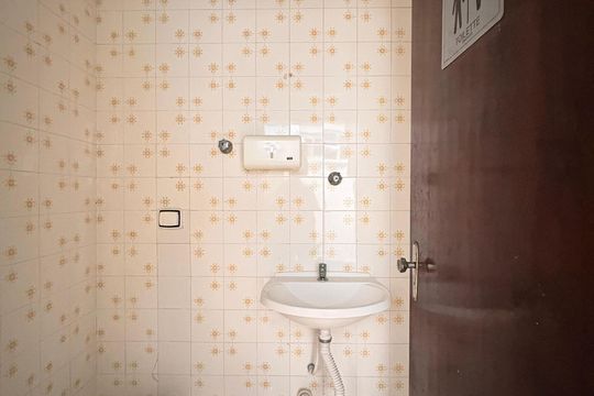 Banheiro de serviço de casa para alugar com 3 quartos, 168m² em Vila Gilda, Santo André