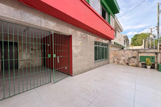 Garagem de casa para alugar com 3 quartos, 168m² em Vila Gilda, Santo André
