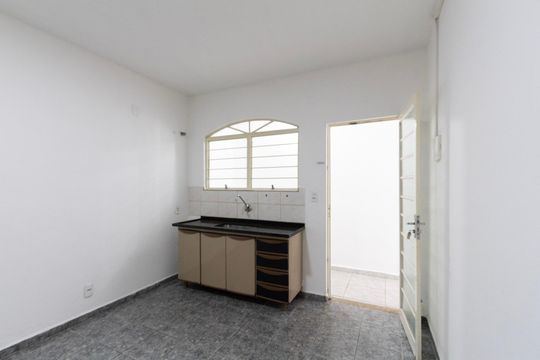 Kitnet/Studio para alugar com 1 quarto, 30m² em Jardim Zulmira, Sorocaba