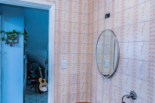 Banheiro 2 de casa para alugar com 3 quartos, 180m² em Jardim Sao Ricardo, São Paulo