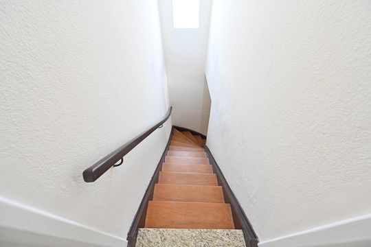 Escadas de kitnet/studio para alugar com 1 quarto, 18m² em Mirandópolis, São Paulo