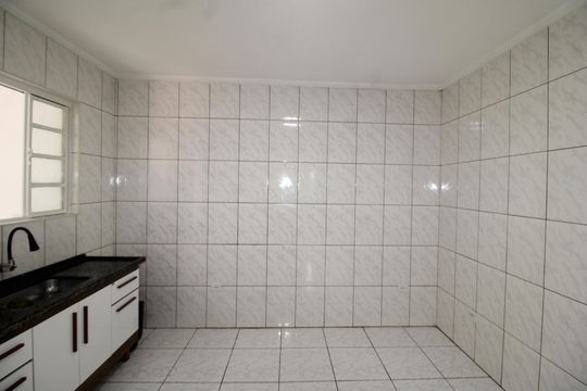 Cozinha de casa para alugar com 3 quartos, 200m² em Vila Basileia, São Paulo