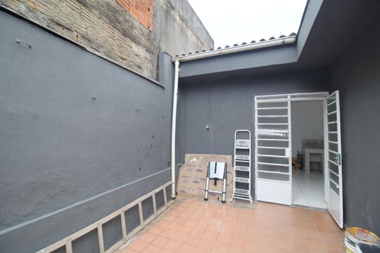 Quintal de casa para alugar com 3 quartos, 200m² em Vila Basileia, São Paulo