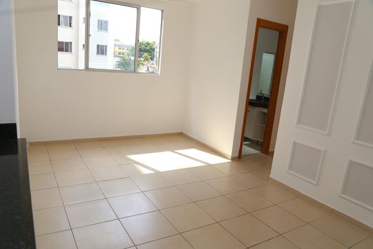 Sala de apartamento à venda com 2 quartos, 67m² em Jardim da Luz, Goiânia