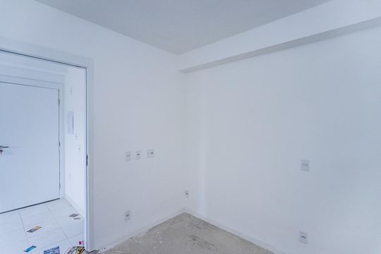 Quarto de apartamento à venda com 1 quarto, 30m² em Vila Albertina, São Paulo