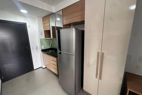 Cozinha de kitnet/studio para alugar com 1 quarto, 25m² em Brooklin, São Paulo