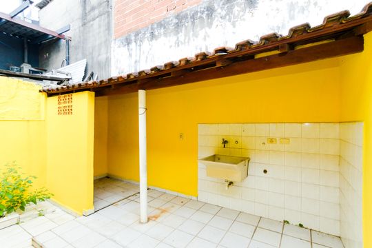 Área de Serviço de casa para alugar com 2 quartos, 92m² em Jardim Rosana, Guarulhos