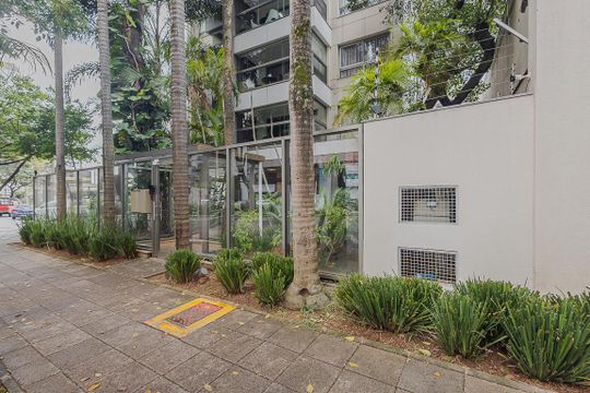 Fachada de apartamento para alugar com 1 quarto, 40m² em Jardim Paulista, São Paulo