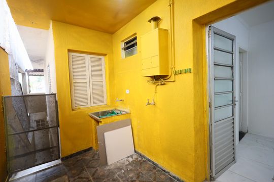 Área de Serviço de casa à venda com 3 quartos, 110m² em Santo Antônio, Osasco