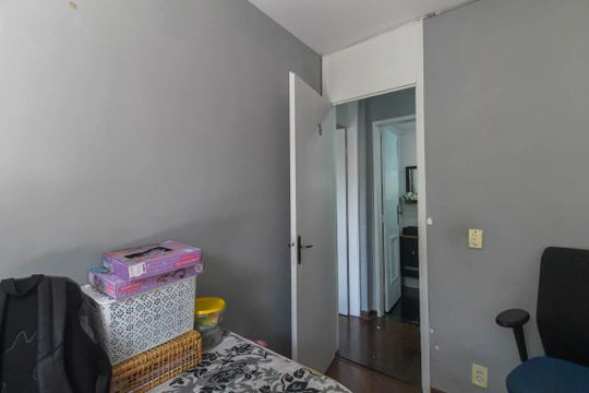 Quarto 2 de apartamento para alugar com 3 quartos, 64m² em Vila Alpina, São Paulo