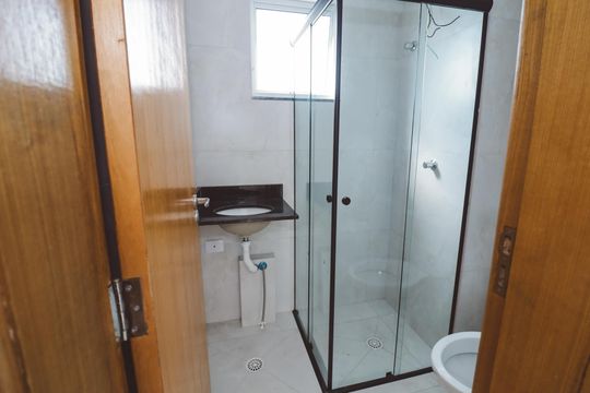 Banheiro de apartamento para alugar com 2 quartos, 33m² em Santana, São Paulo