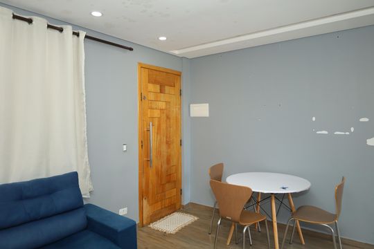 Sala de apartamento para alugar com 2 quartos, 43m² em Conjunto Habitacional Barro Branco Ii, São Paulo
