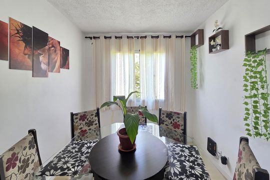 Sala  de apartamento à venda com 3 quartos, 64m² em Vila Lutécia, Santo André