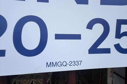 Placa  de casa à venda com 1 quarto, 120m² em Vila Alianca, Guarulhos