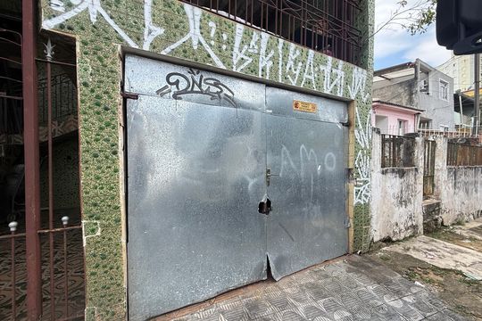 Garagem  de casa à venda com 1 quarto, 120m² em Vila Alianca, Guarulhos