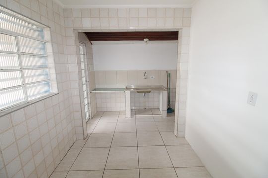 Cozinha de casa para alugar com 2 quartos, 136m² em Jardim Satélite, São José dos Campos