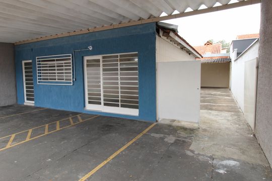 Quintal de casa para alugar com 2 quartos, 136m² em Jardim Satélite, São José dos Campos