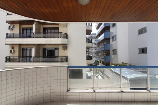 Varanda de apartamento para alugar com 3 quartos, 153m² em Algodoal, Cabo Frio