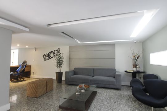 Área comum de apartamento para alugar com 3 quartos, 153m² em Algodoal, Cabo Frio