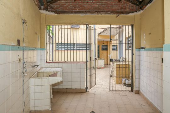 Área de Serviço e Quintal de casa à venda com 2 quartos, 340m² em Alto da Lapa, São Paulo