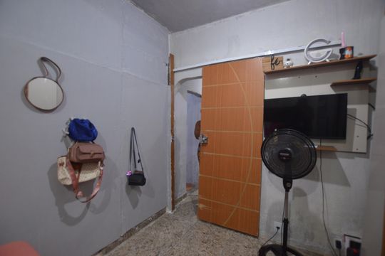 Quarto 1 de casa para alugar com 2 quartos, 90m² em Magalhães Bastos, Rio de Janeiro