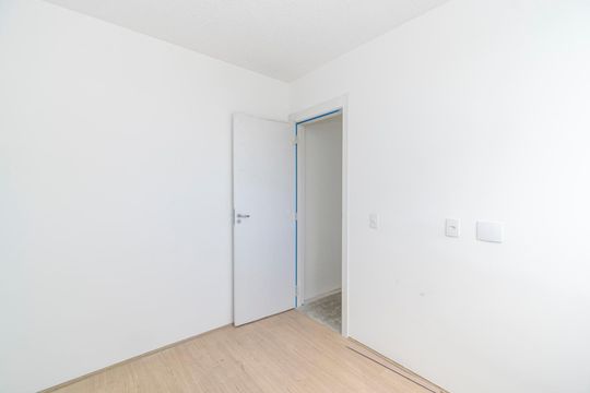 Quarto 2 de apartamento à venda com 2 quartos, 43m² em Bonsucesso, Rio de Janeiro
