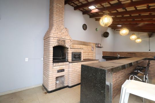 Varanda gourmet de casa para alugar com 3 quartos, 184m² em Cidade Jardim, Uberlândia