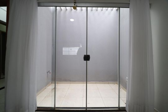Jardim de Inverno de casa para alugar com 3 quartos, 184m² em Cidade Jardim, Uberlândia