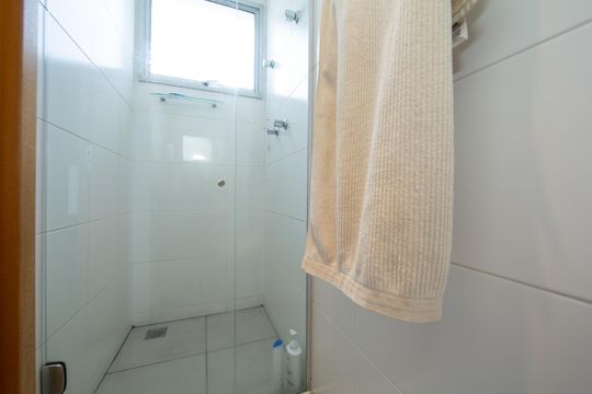 BANHEIRO2 de apartamento à venda com 3 quartos, 108m² em Buritis, Belo Horizonte