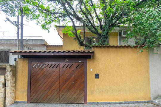 Fachada de casa à venda com 3 quartos, 174m² em Jabaquara, São Paulo