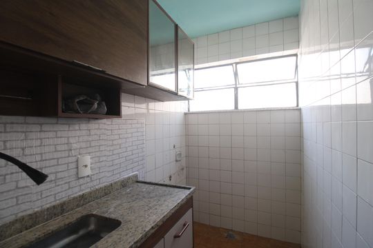 Área de serviço de apartamento para alugar com 2 quartos, 60m² em Taquara, Rio de Janeiro