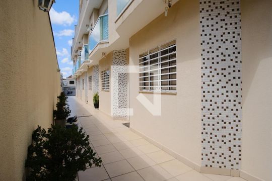 Área comum de casa de condomínio à venda com 2 quartos, 70m² em Jardim Bonifacio, São Paulo