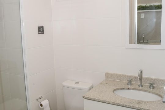 Banheiro de apartamento para alugar com 1 quarto, 27m² em Perdizes, São Paulo