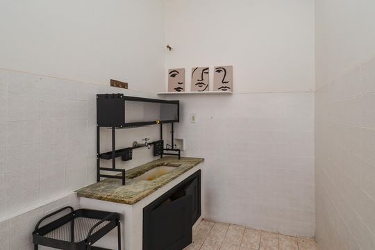 Cozinha de apartamento para alugar com 1 quarto, 44m² em Centro, Belo Horizonte