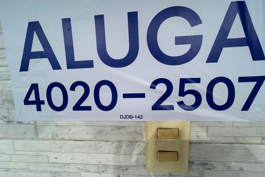 Código de casa para alugar com 2 quartos, 75m² em Realengo, Rio de Janeiro